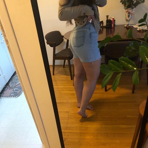 Curvy fit Bongo cut off shorts - Picture 6 of 7